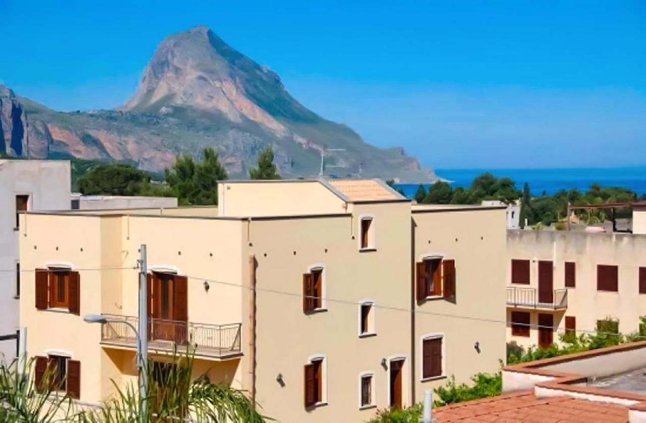 Perla Di Mare Appartamenti Castelluzzo Exteriér fotografie